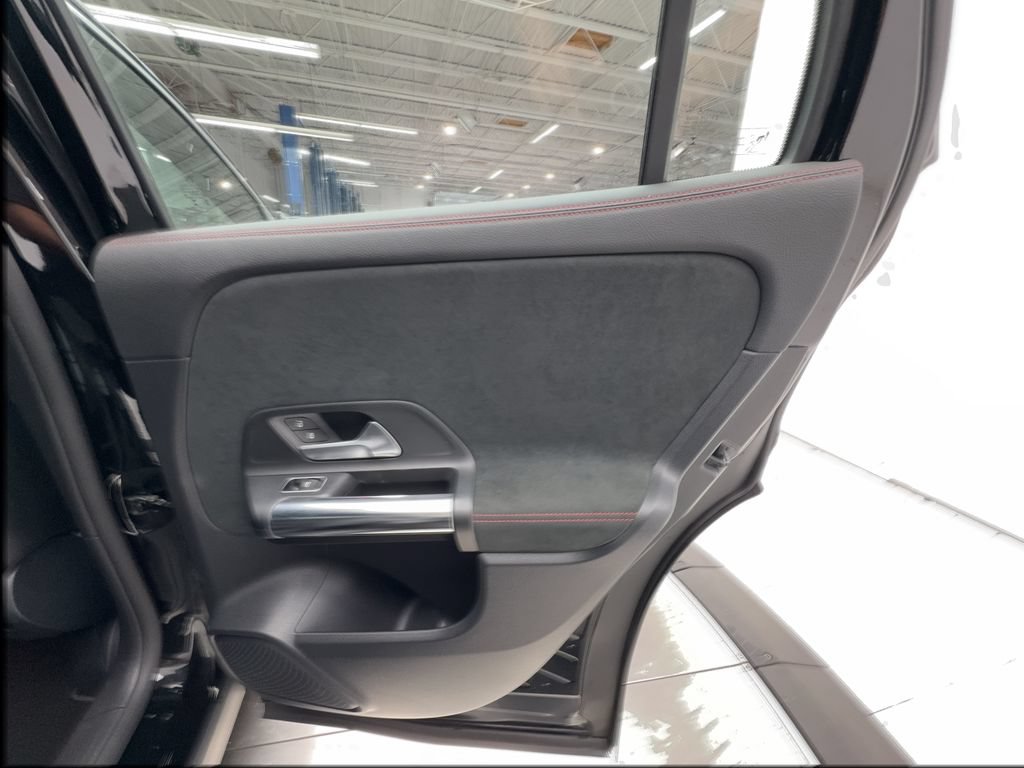 Used 2021 Mercedes-Benz GLA 35 AMG 4MATIC image 29