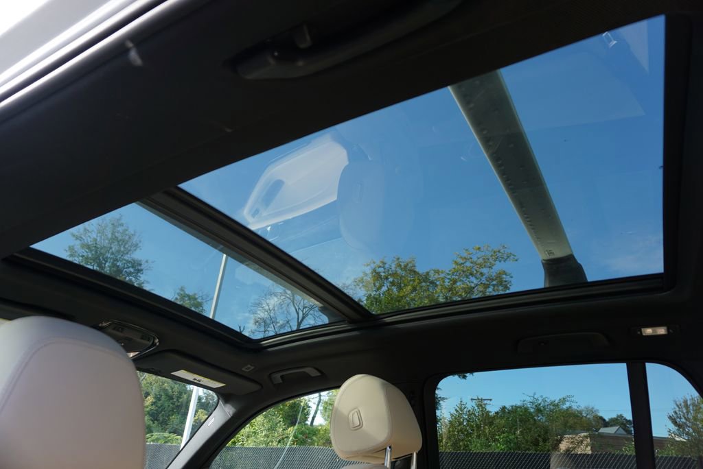 Used 2022 BMW X5 sDrive40i w/ Premium Package image 16