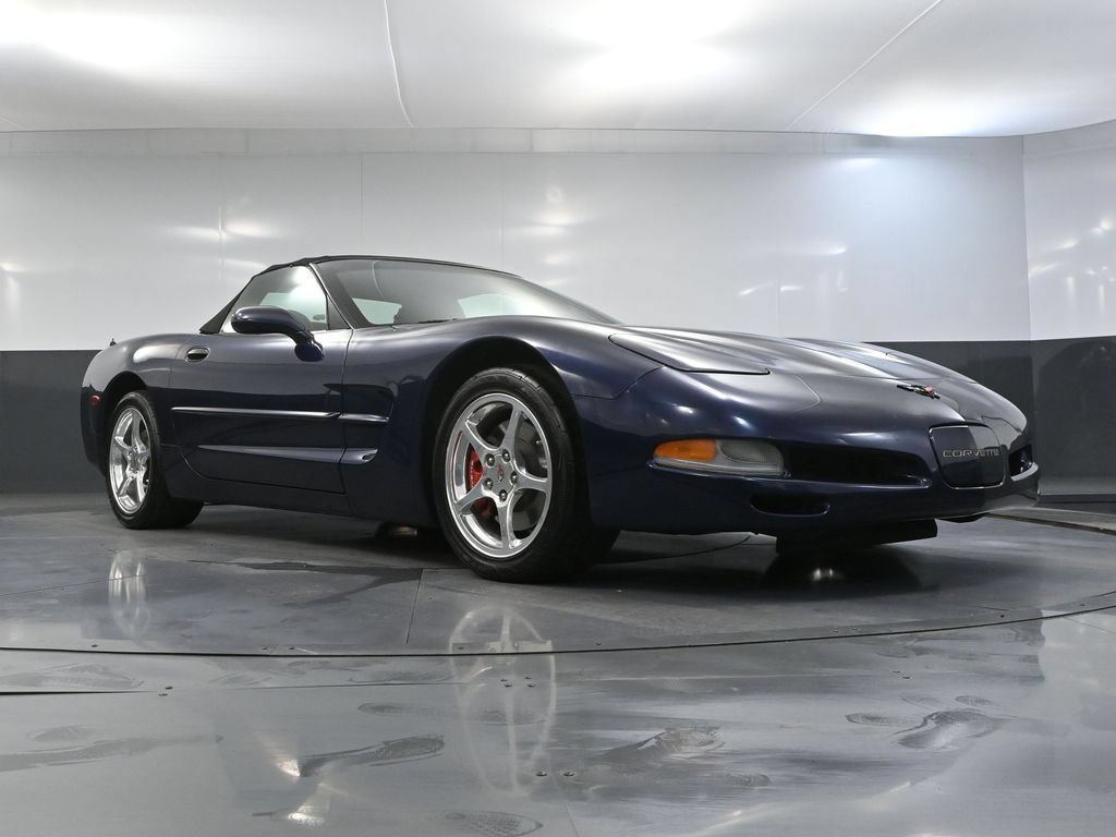 Used 2001 Chevrolet Corvette Convertible RWD image 32