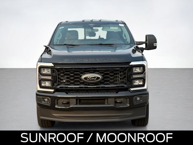 New 2026 Ford F350 XLT w/ XLT Premium Package AWD/4WD image 9