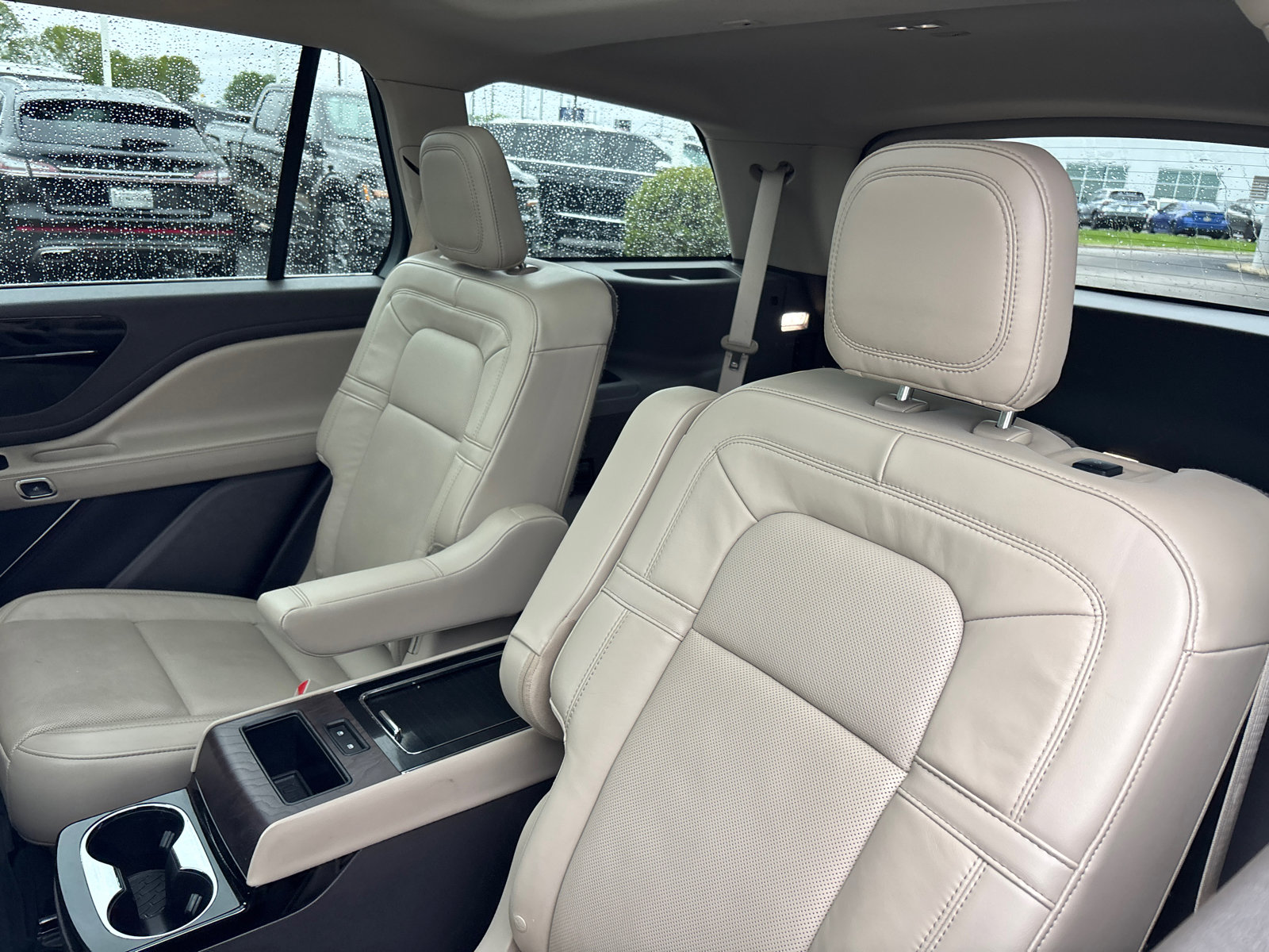 Certified 2024 Lincoln Aviator Reserve w/ Equipment Group 201A AWD/4WD image 26