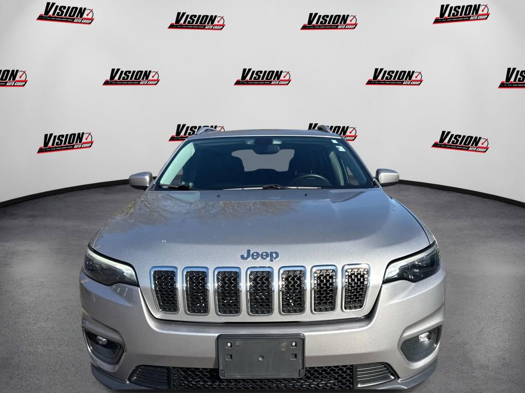 Used 2019 Jeep Cherokee Latitude Plus w/ Cold Weather Group image 2