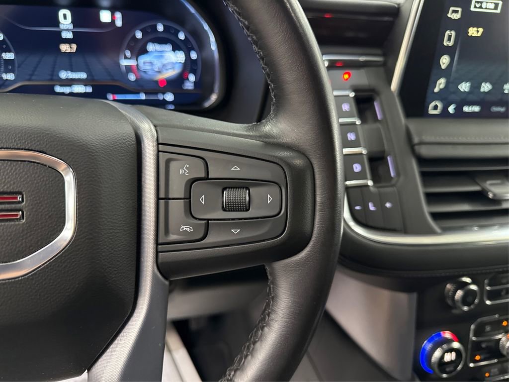 Used 2022 GMC Yukon SLE image 26