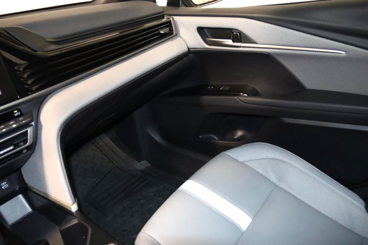 Used 2026 Toyota Camry SE FWD image 45