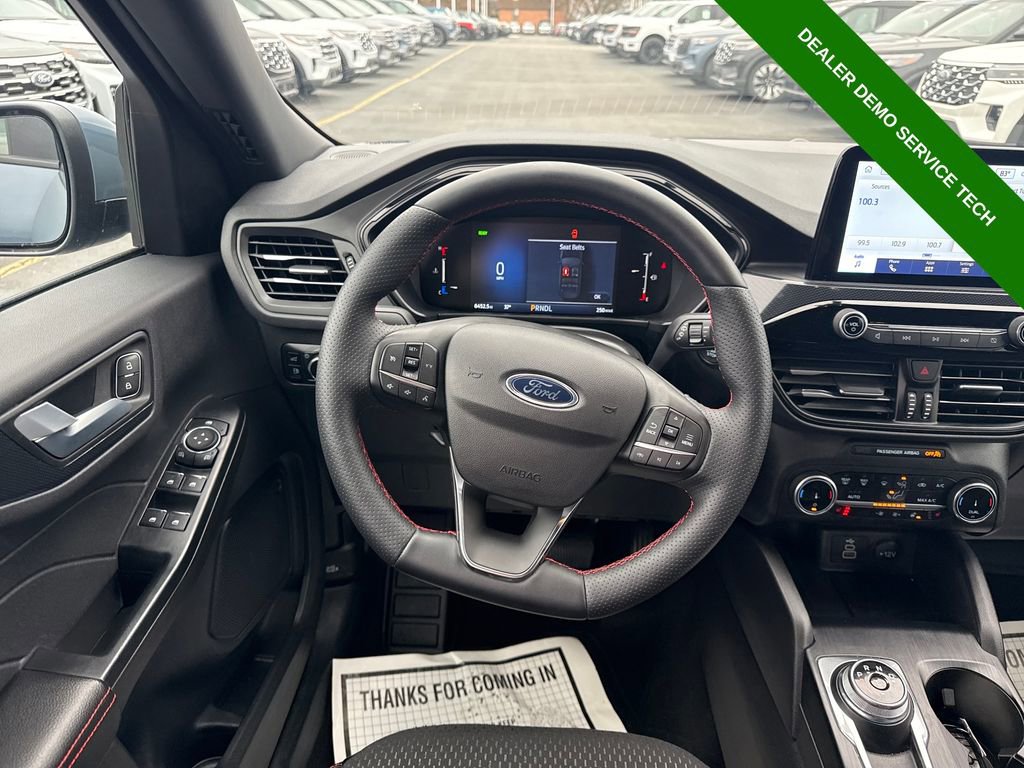 Used 2025 Ford Escape ST-Line Elite image 16