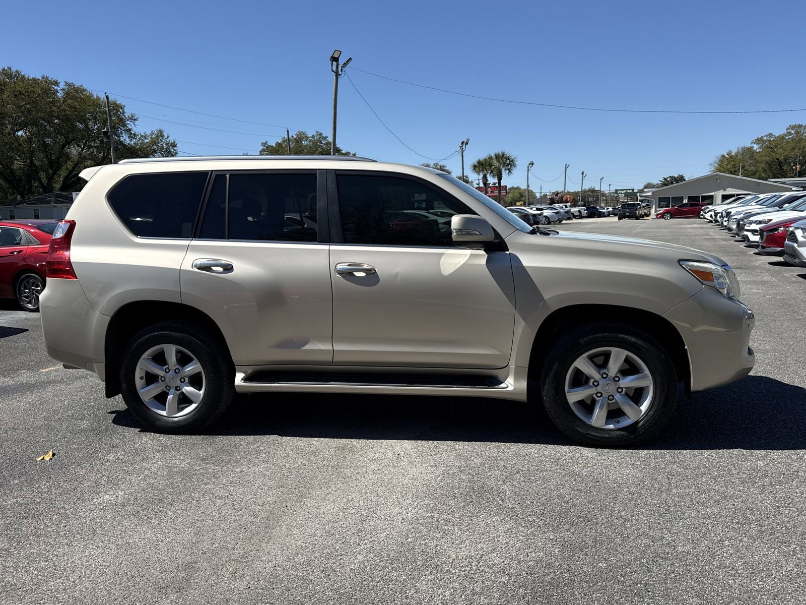 Used 2010 Lexus GX 460 image 7