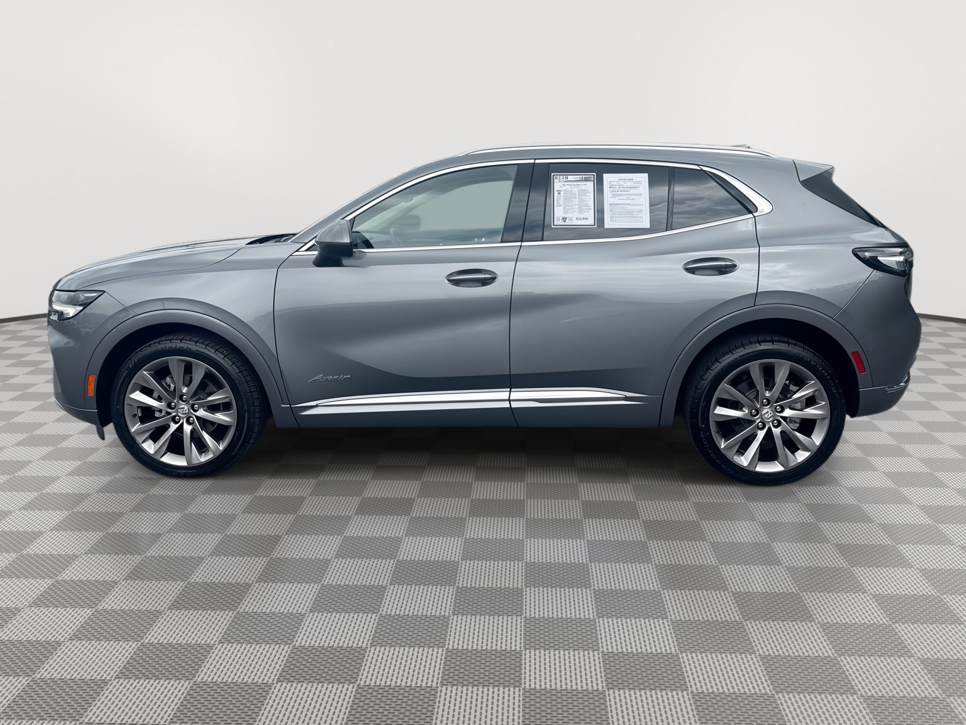 Used 2022 Buick Envision Avenir w/ Technology Package II AWD/4WD image 5