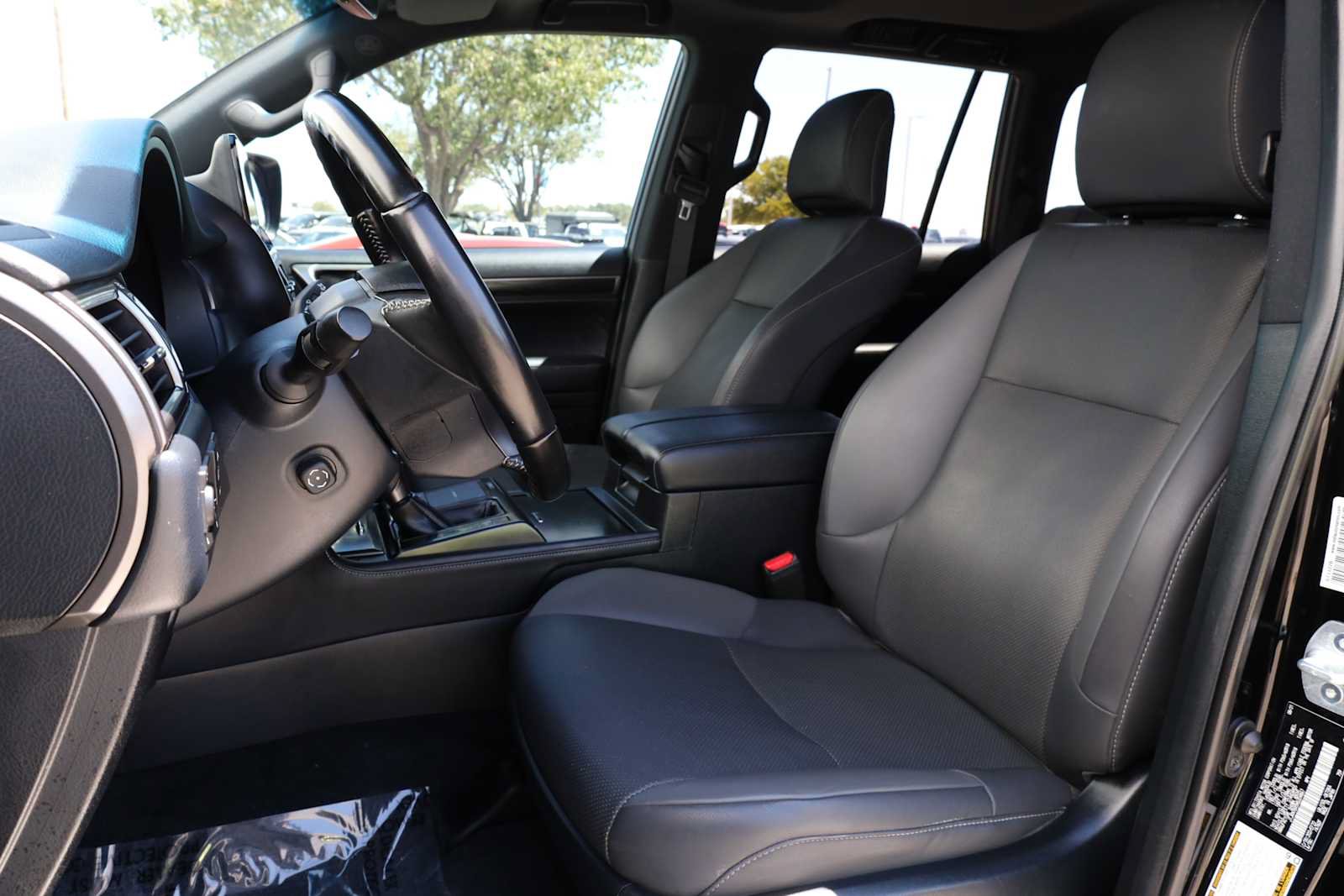 Used 2022 Lexus GX 460 w/ Black Line Special Edition AWD/4WD image 33