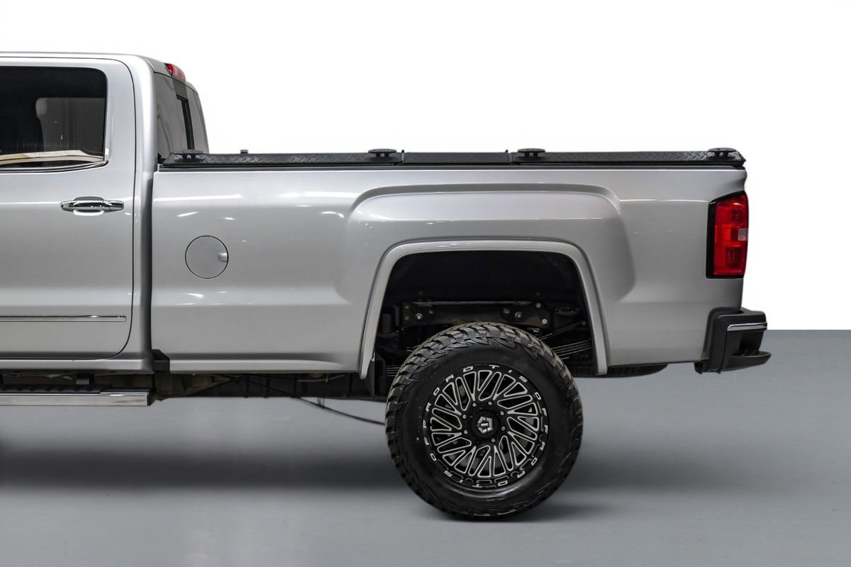 Used 2019 GMC Sierra 3500 SLT w/ Duramax Plus Package AWD/4WD image 8