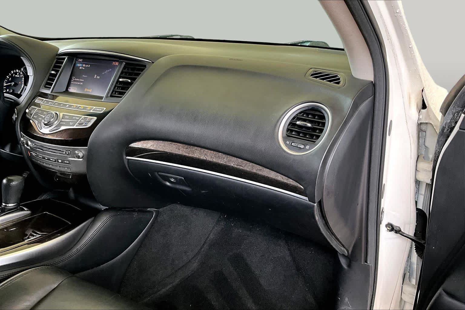 Used 2013 INFINITI JX35 FWD w/ Premium Pkg image 16
