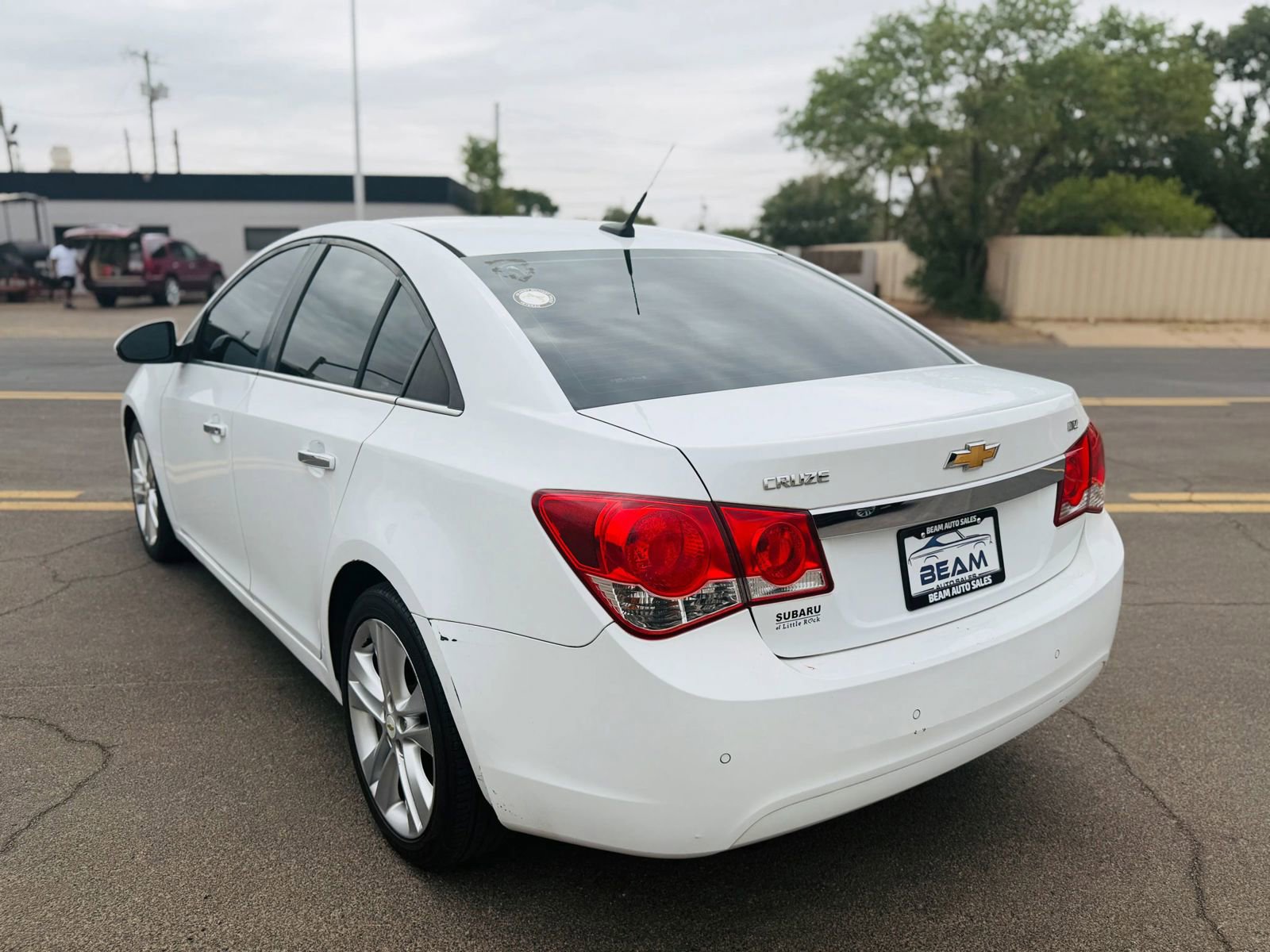 Used 2011 Chevrolet Cruze LTZ FWD image 4