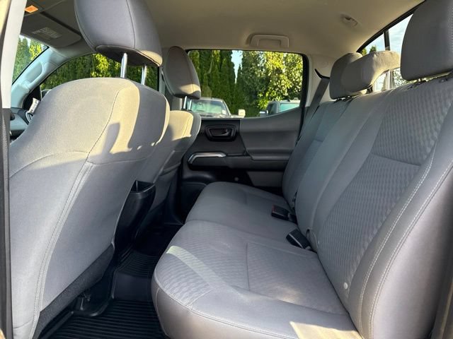Used 2021 Toyota Tacoma SR5 AWD/4WD image 16