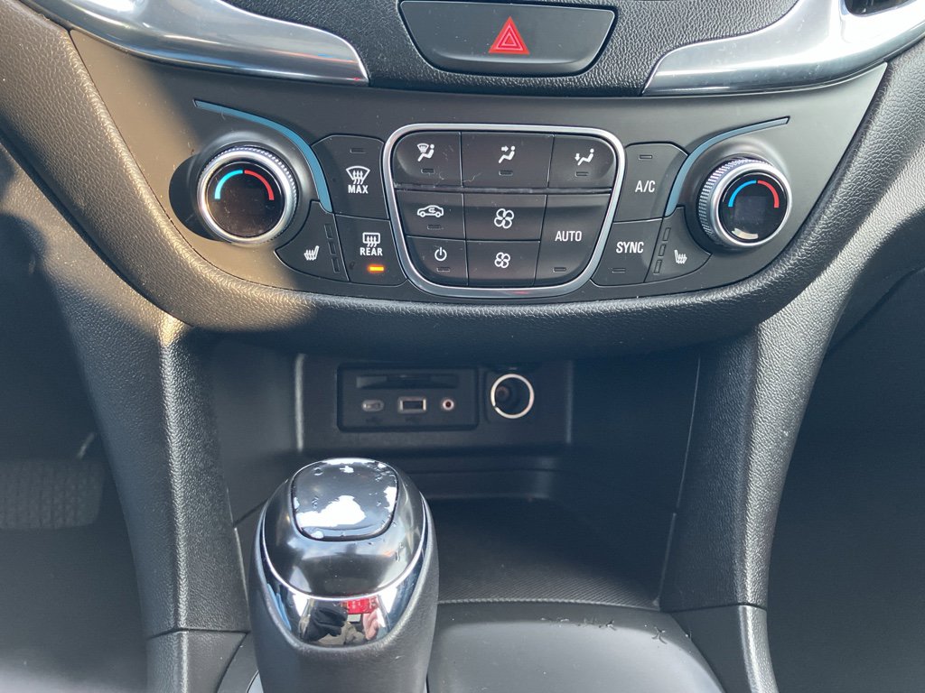 Used 2019 Chevrolet Equinox LT w/ Sun & Navigation Package image 19