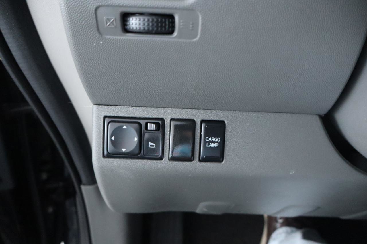 Used 2020 Nissan Frontier SV w/ Midnight Edition Floor Mats RWD image 27