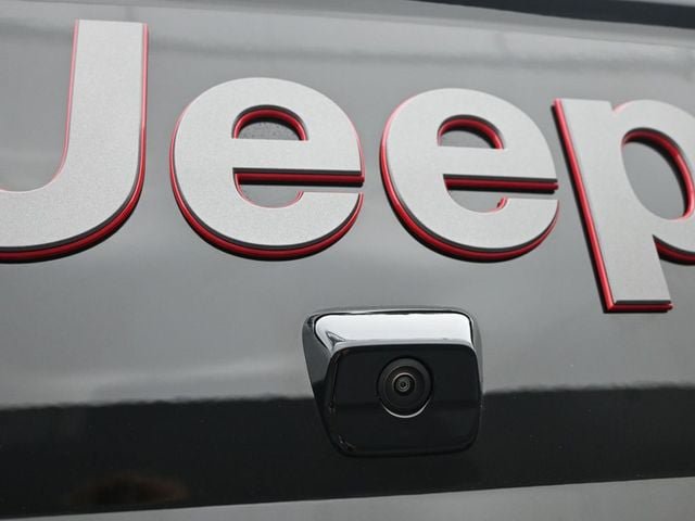 New 2025 Jeep Gladiator Rubicon w/ Safety Group AWD/4WD image 39