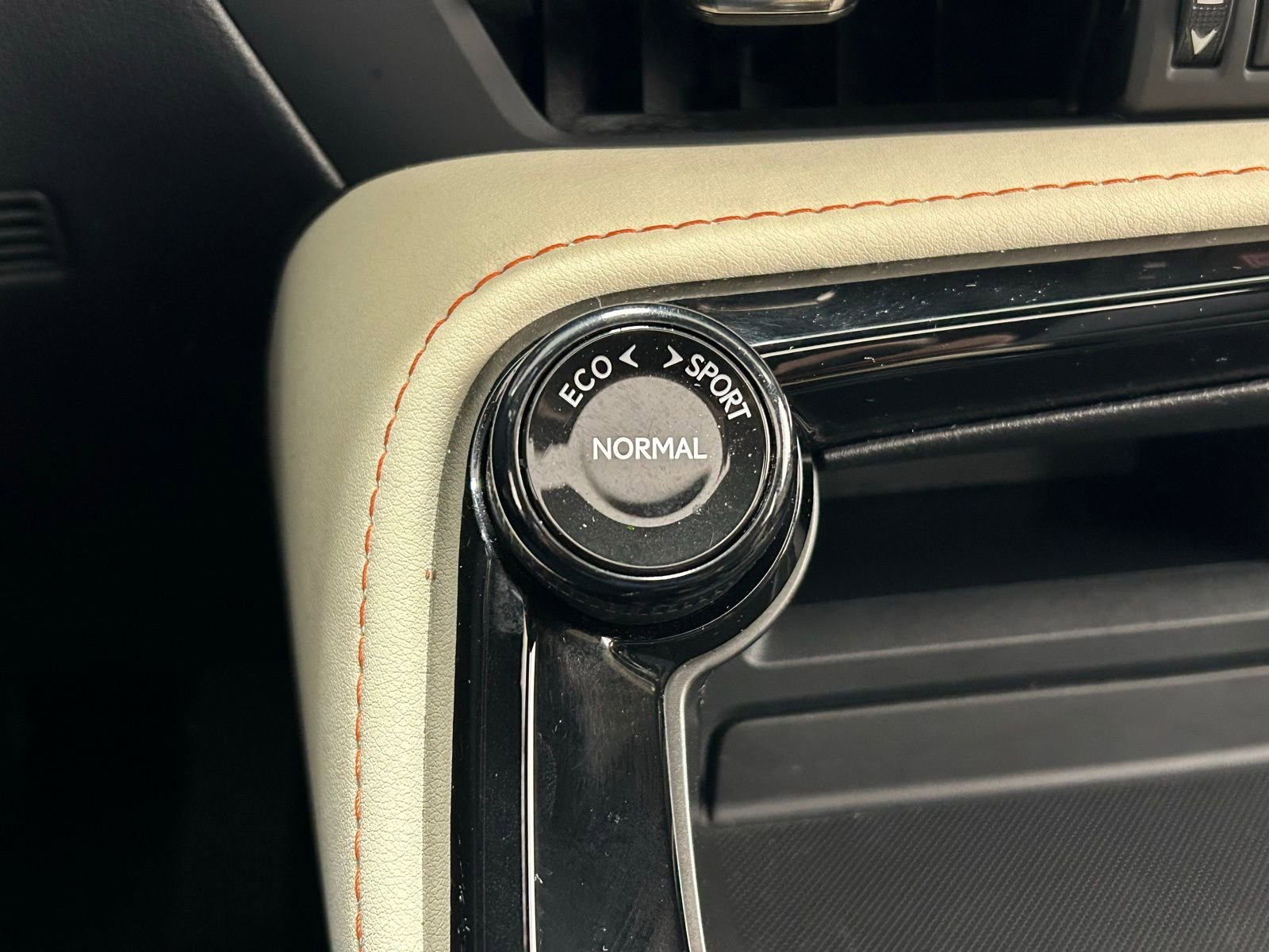 Used 2024 Lexus NX 250 FWD w/ Cold Area Package image 20