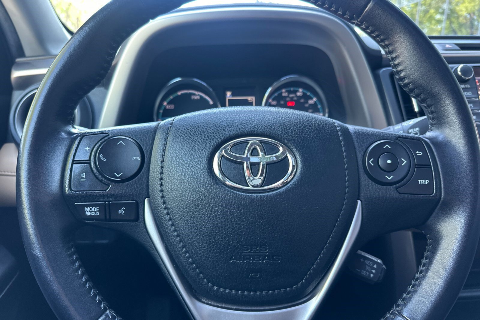 Used 2016 Toyota RAV4 XLE image 29