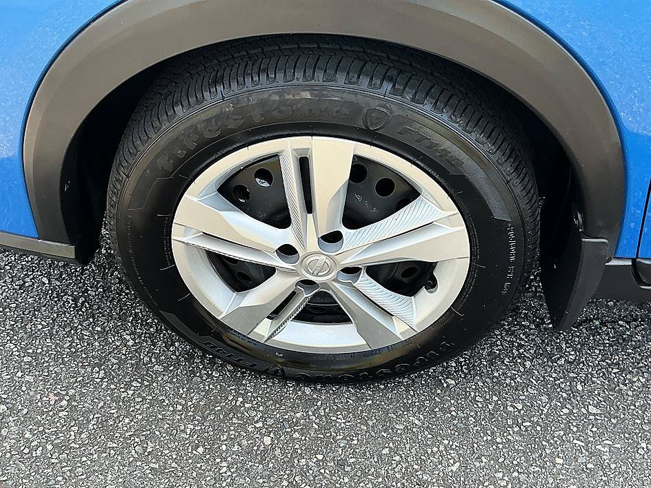 Certified 2025 Nissan Kicks Play S FWD image 10