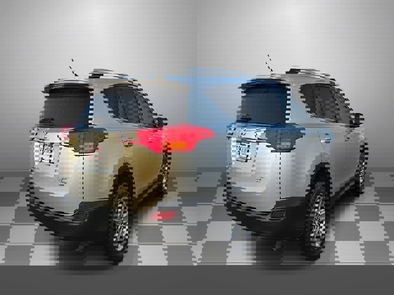 Used 2015 Toyota RAV4 XLE image 6