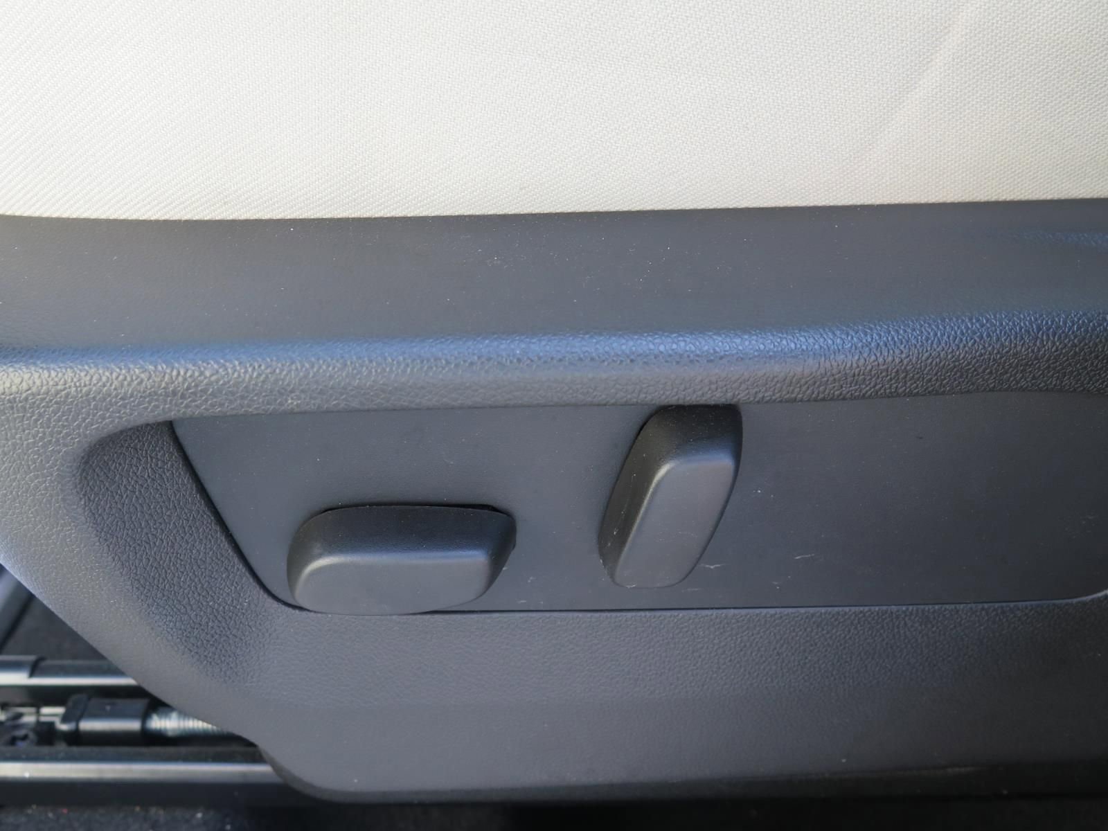 Used 2023 Buick Envision Avenir AWD/4WD image 13