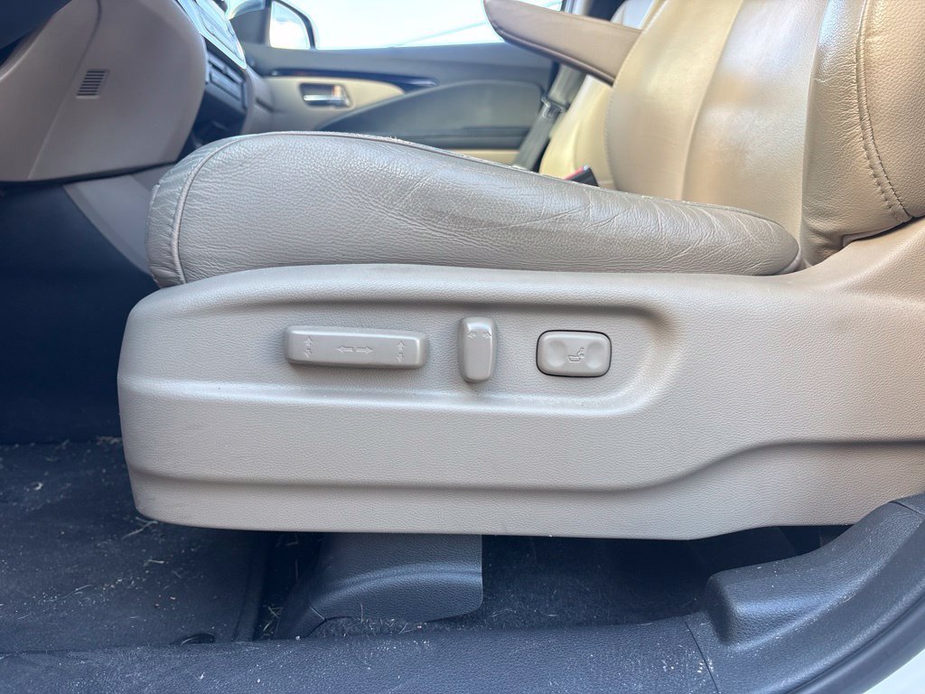 Used 2017 Honda Pilot Touring image 10