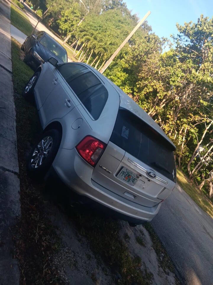 Used 2013 Ford Edge Limited w/ Driver Entry Pkg image 4