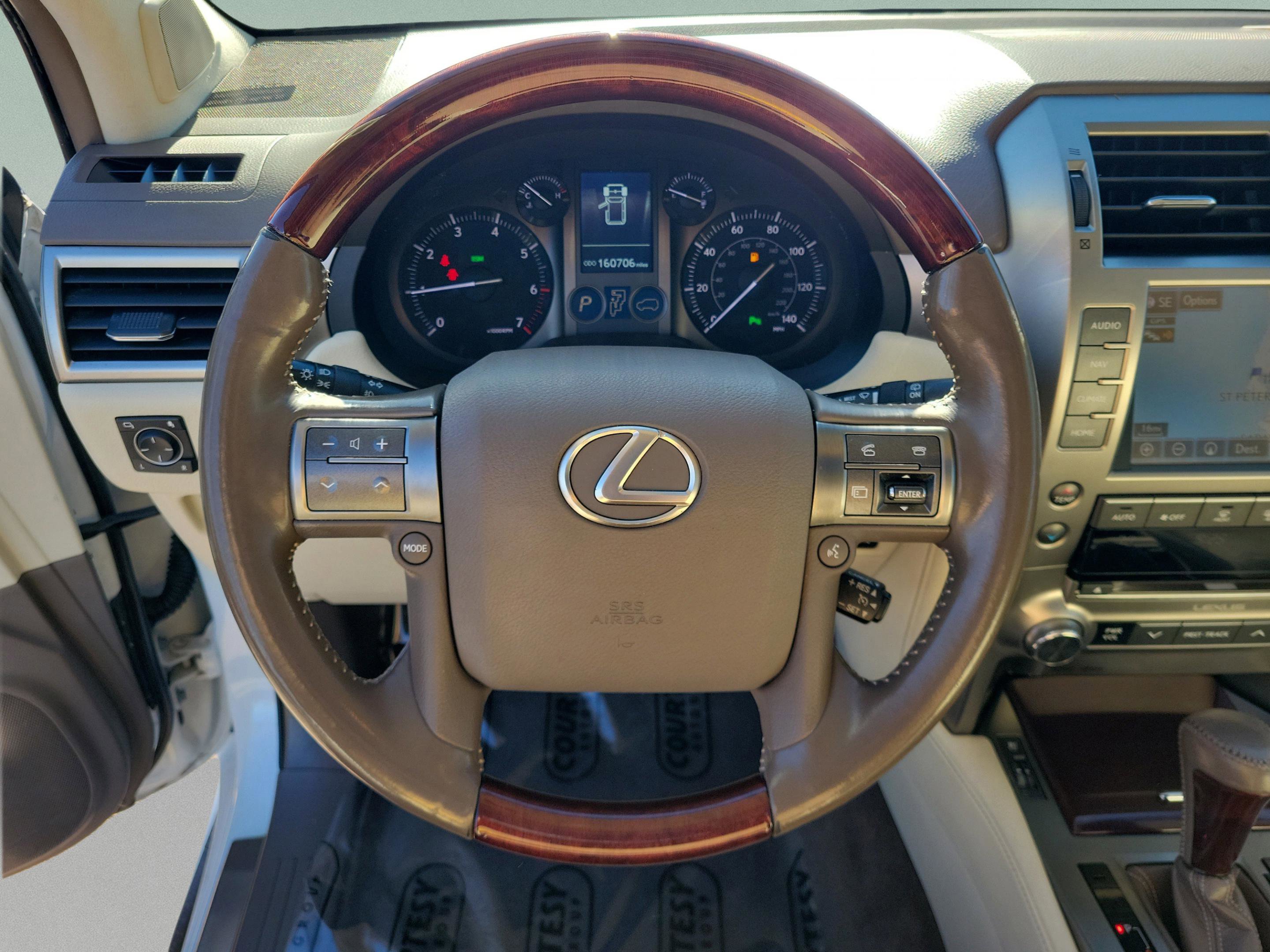 Used 2016 Lexus GX 460 w/ Premium Package image 16