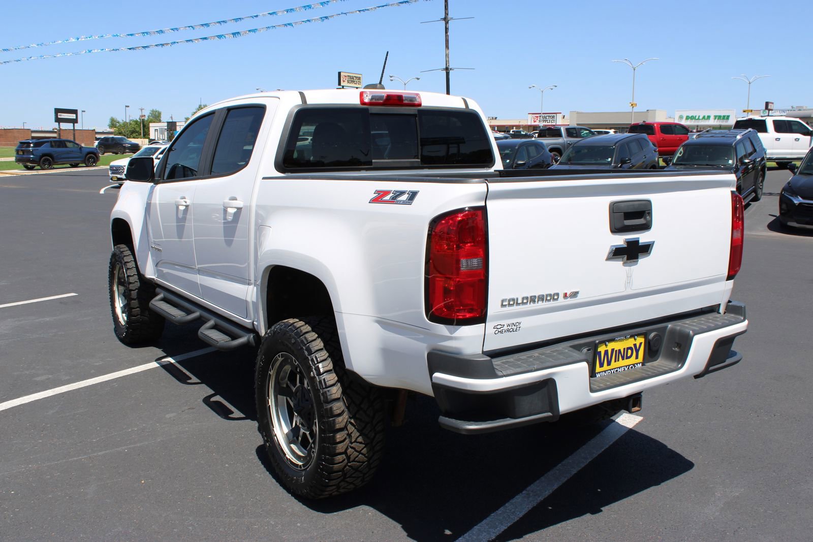 Used 2017 Chevrolet Colorado Z71 AWD/4WD image 6