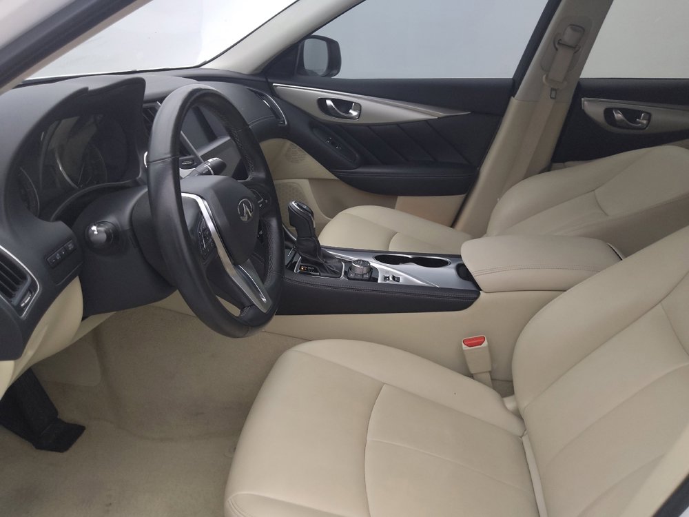 Used 2020 INFINITI Q50 Luxe w/ Essential Package (3.0T Luxe) RWD image 17