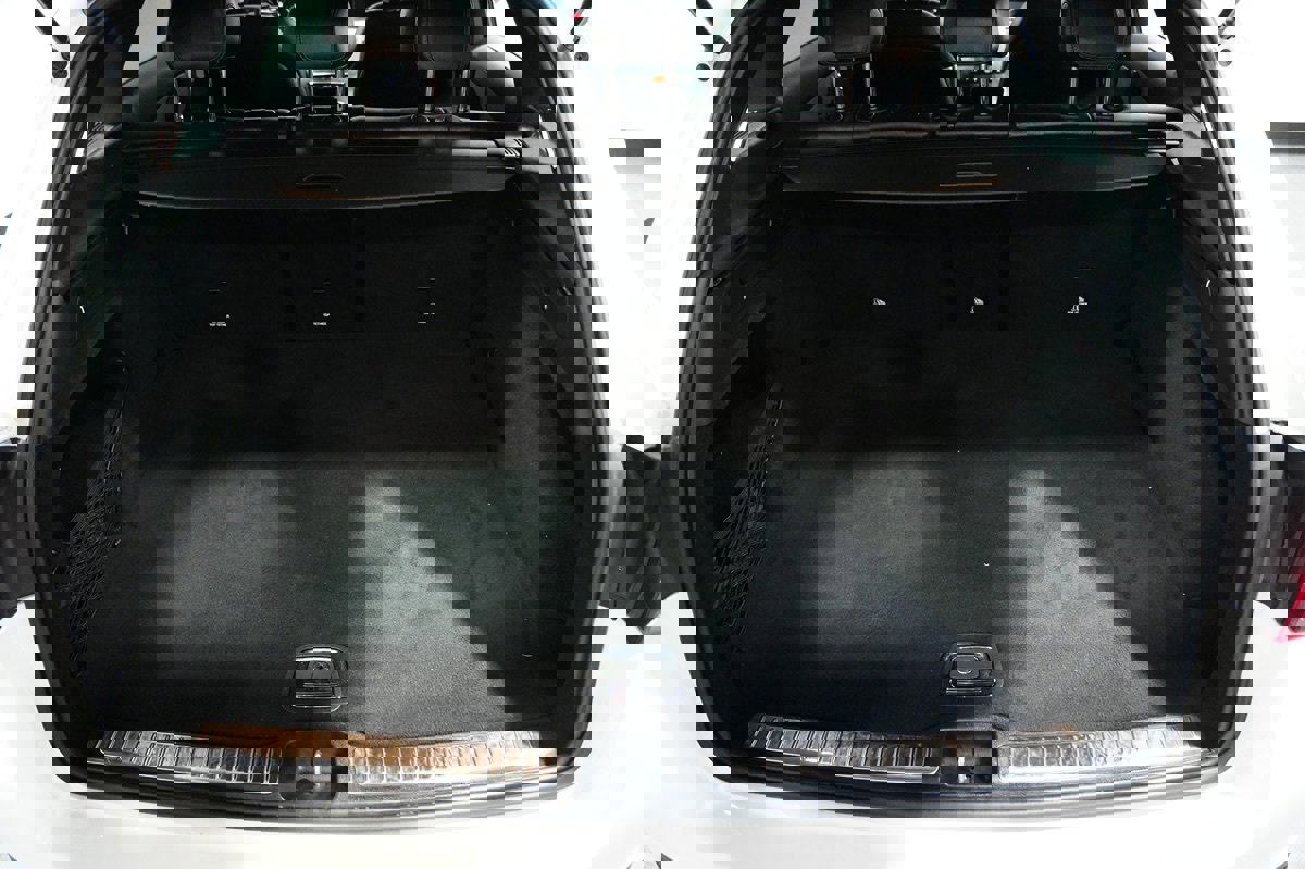 Used 2021 Mercedes-Benz GLC 300 4MATIC image 20