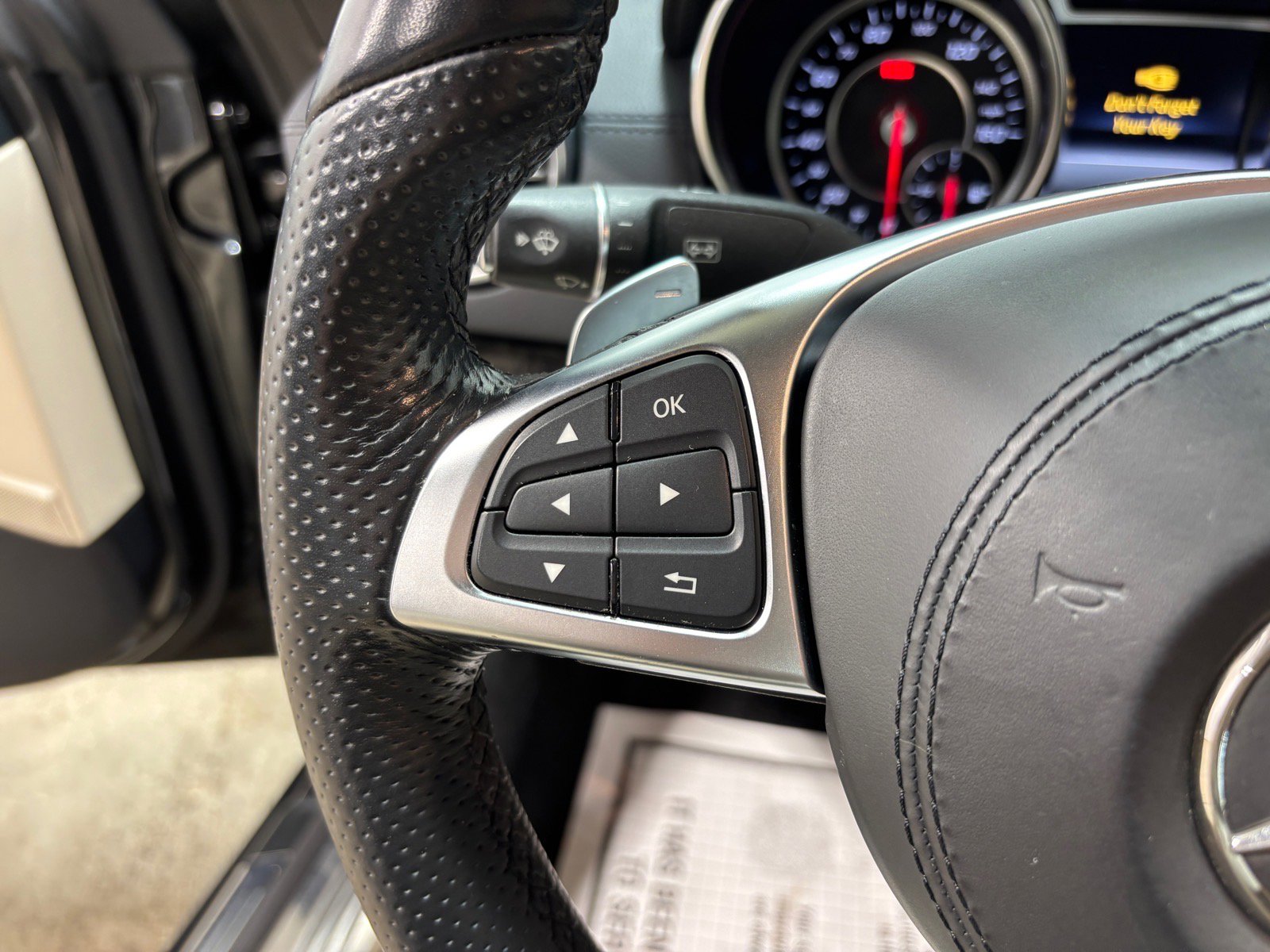 Used 2020 Mercedes-Benz SL 450 image 21
