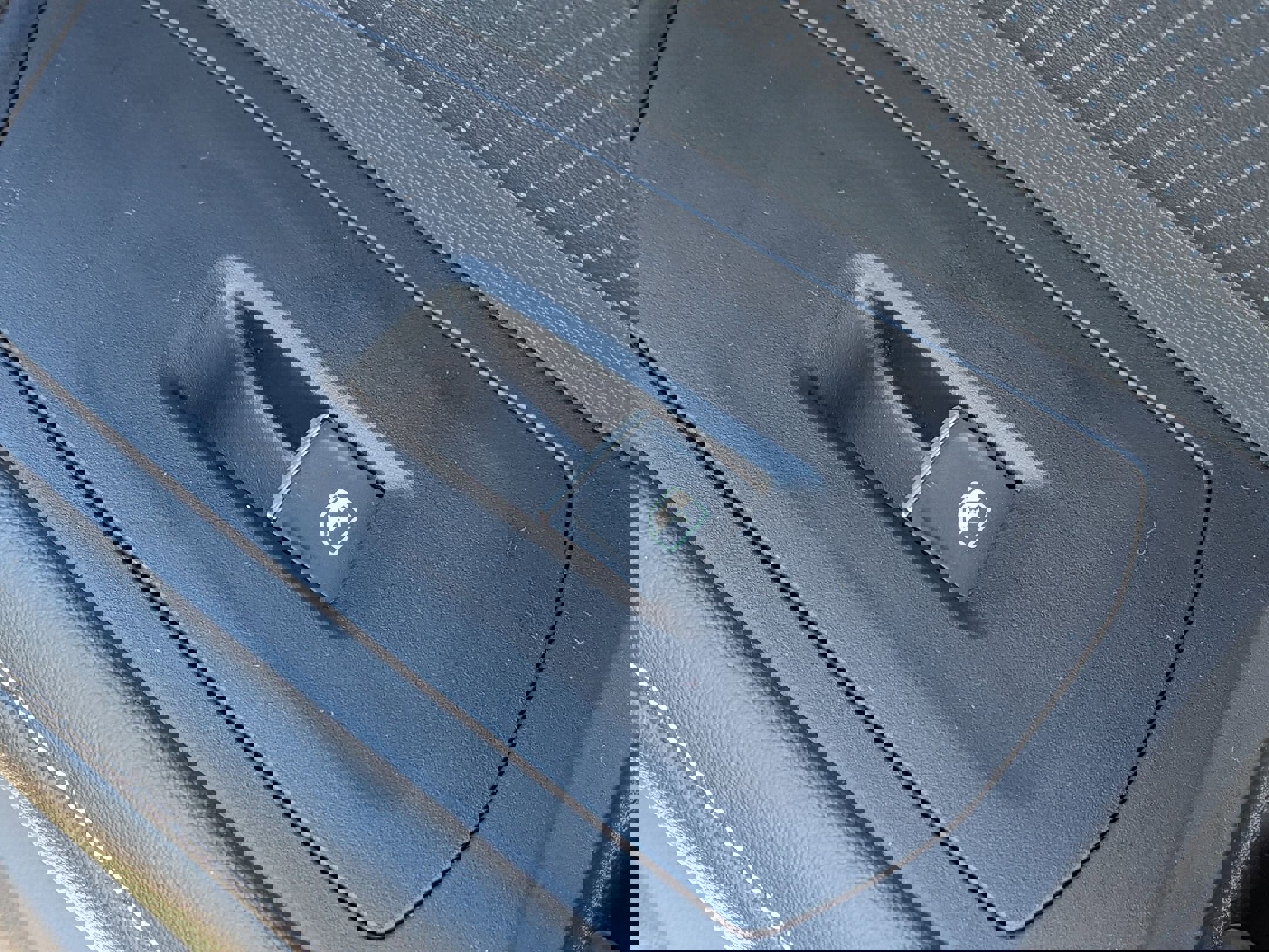 Used 2025 Volkswagen Atlas SE image 36