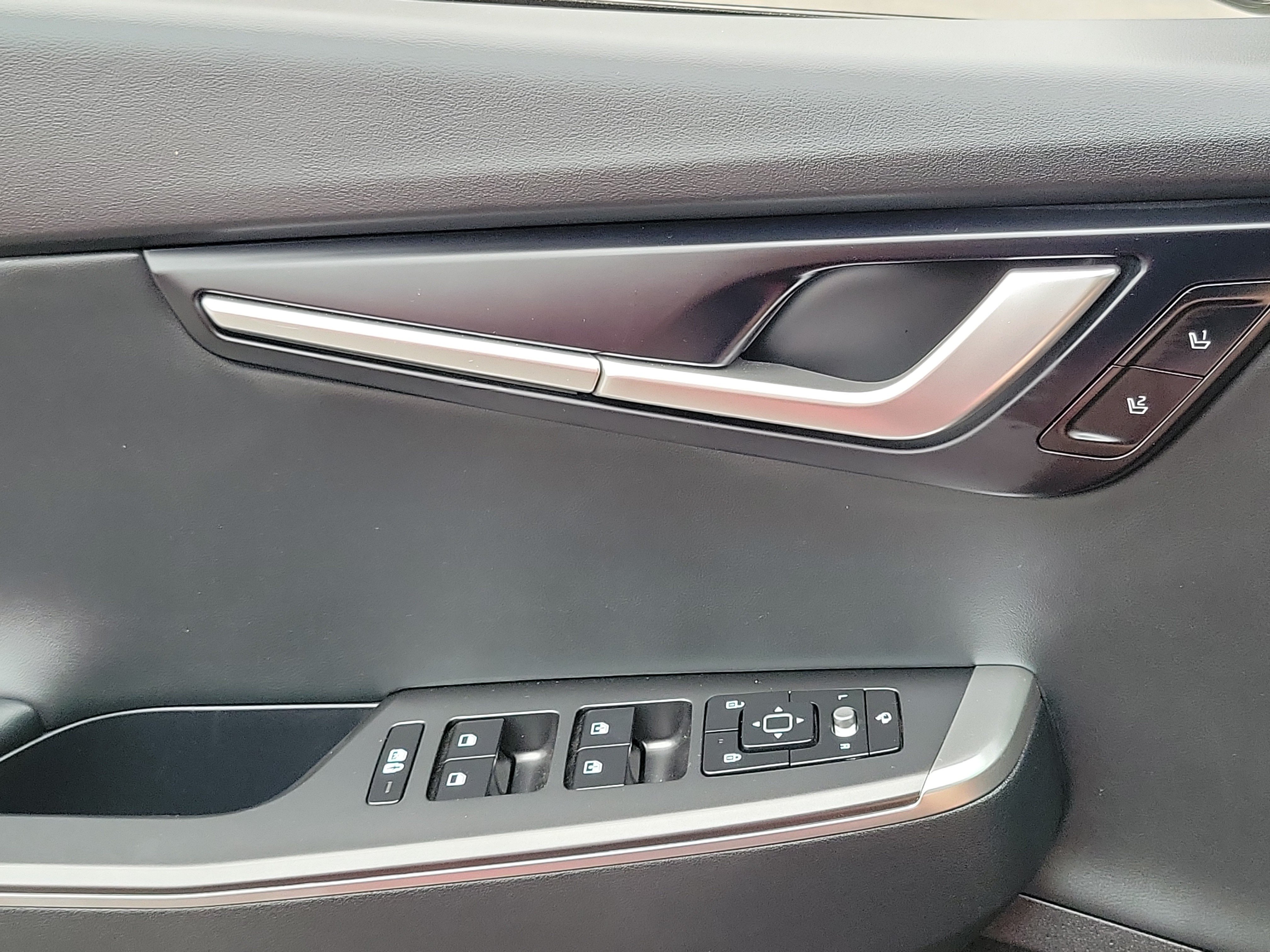 Used 2024 Kia EV6 Light RWD image 14