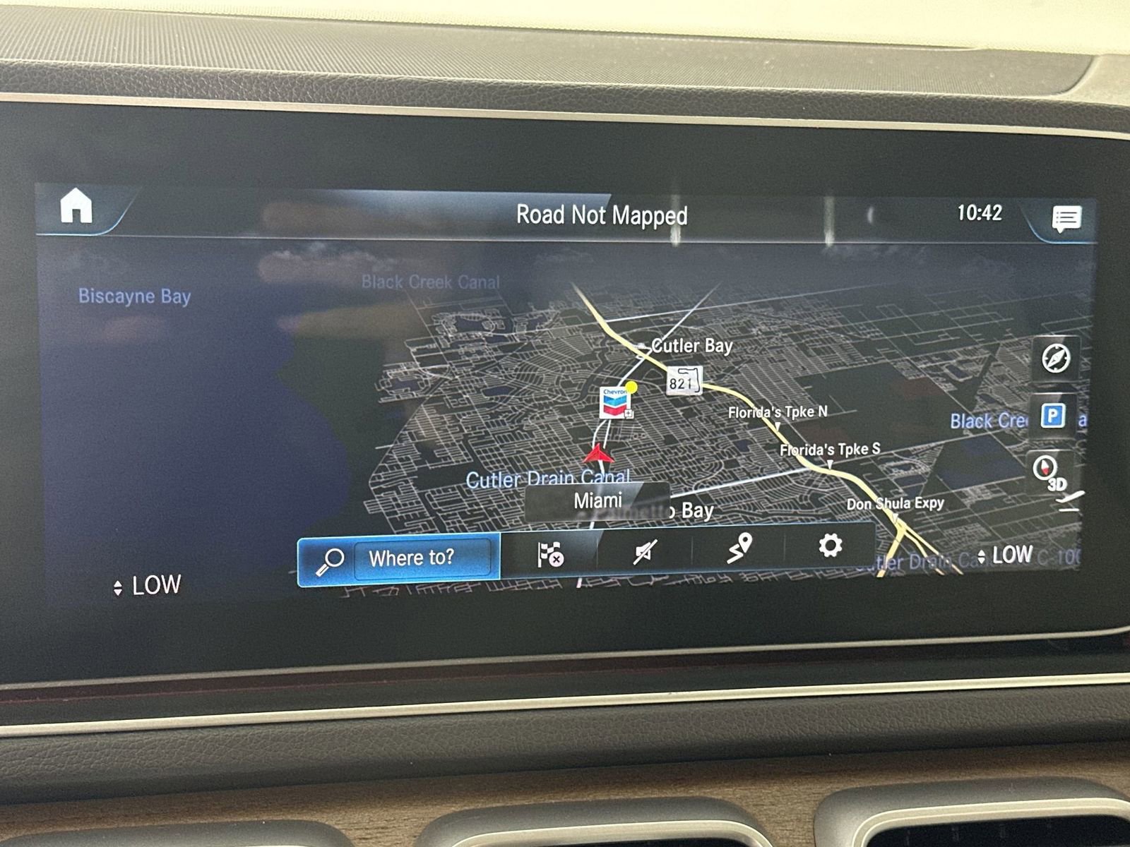 Used 2020 Mercedes-Benz GLE 350 w/ Premium Package image 18