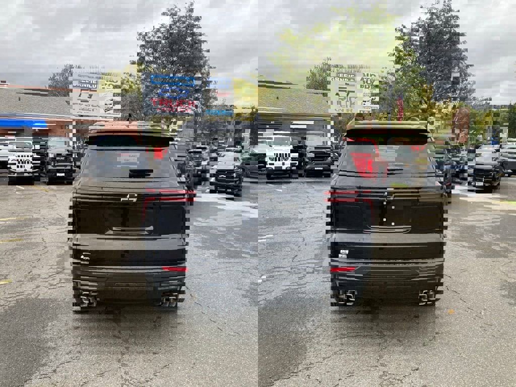 New 2026 Chevrolet Traverse LT w/ Midnight/Sport Edition image 6