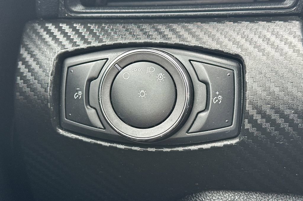 Used 2019 Ford Mustang Coupe image 29