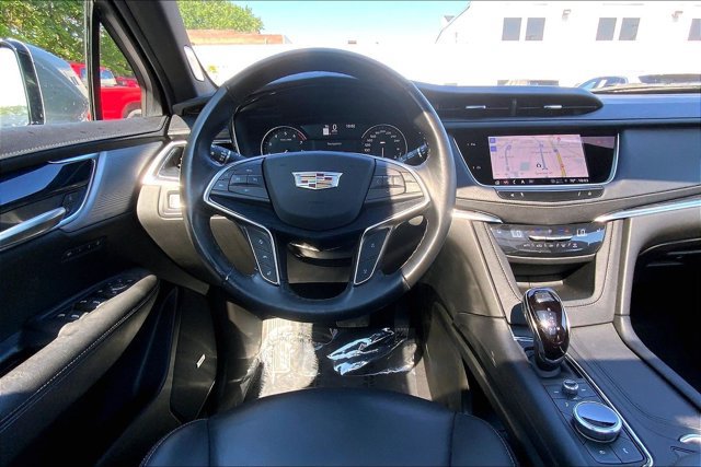 Used 2024 Cadillac XT5 Premium Luxury w/ LPO, Floor Liner Package AWD/4WD image 4