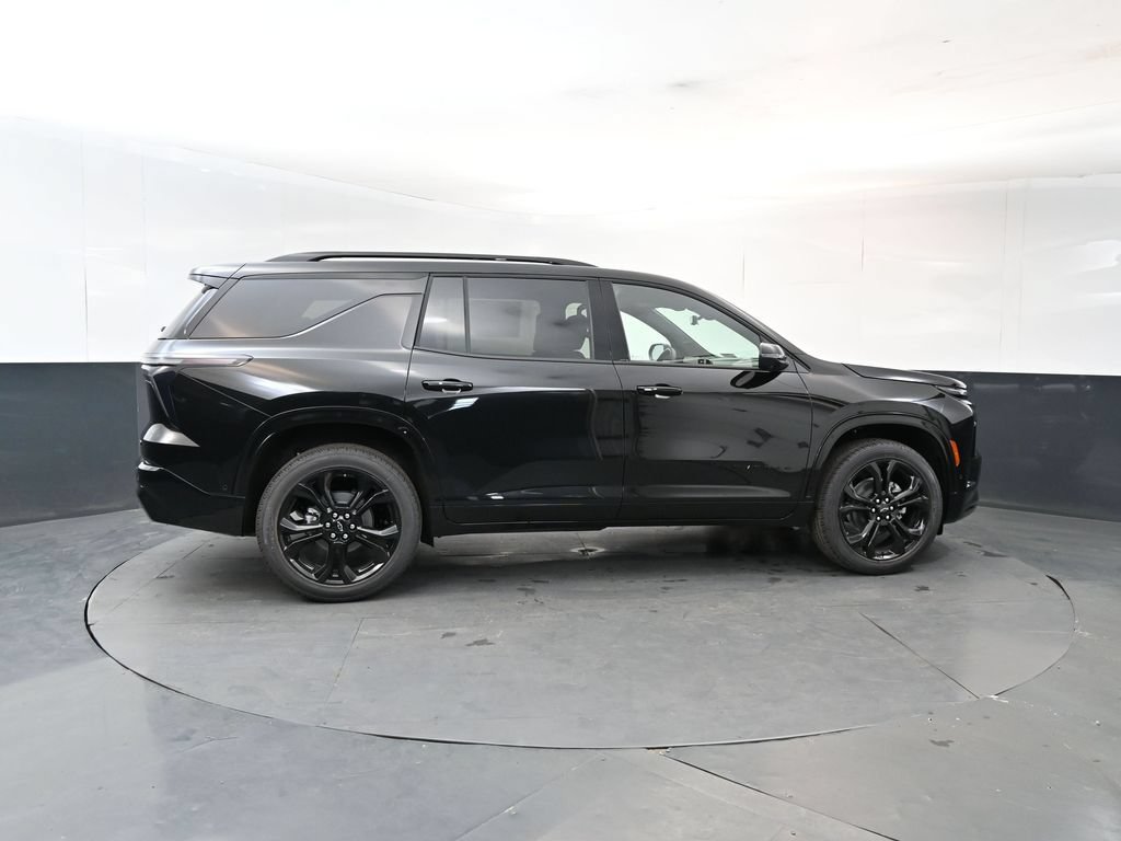 New 2027 Chevrolet Traverse RS w/ LPO, Floor Liner Package AWD/4WD image 6
