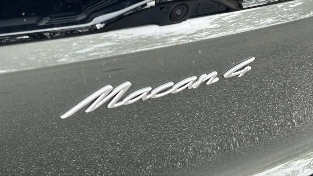 New 2026 Porsche Macan 4 Electric AWD/4WD image 13