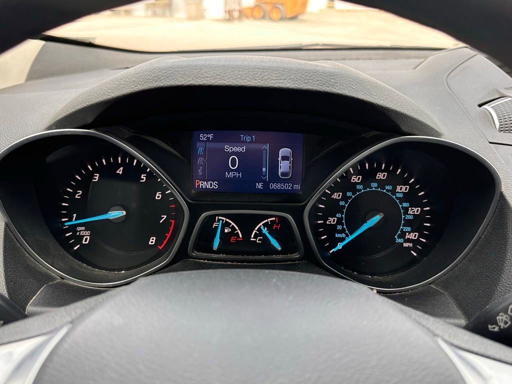 Used 2015 Ford Escape SE image 25