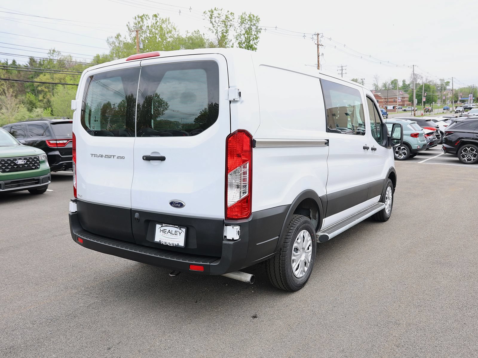 Used 2024 Ford Transit 250 Low Roof w/ Exterior Upgrade Package RWD image 7