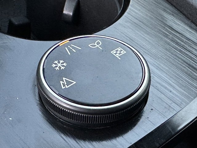 Certified 2023 Nissan Rogue SV image 37