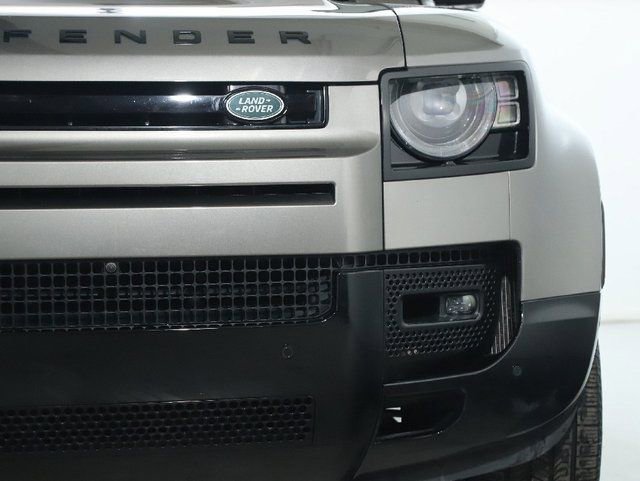Certified 2024 Land Rover Defender 110 X-Dynamic SE image 45
