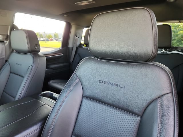 Used 2024 GMC Sierra 1500 Denali AWD/4WD image 23