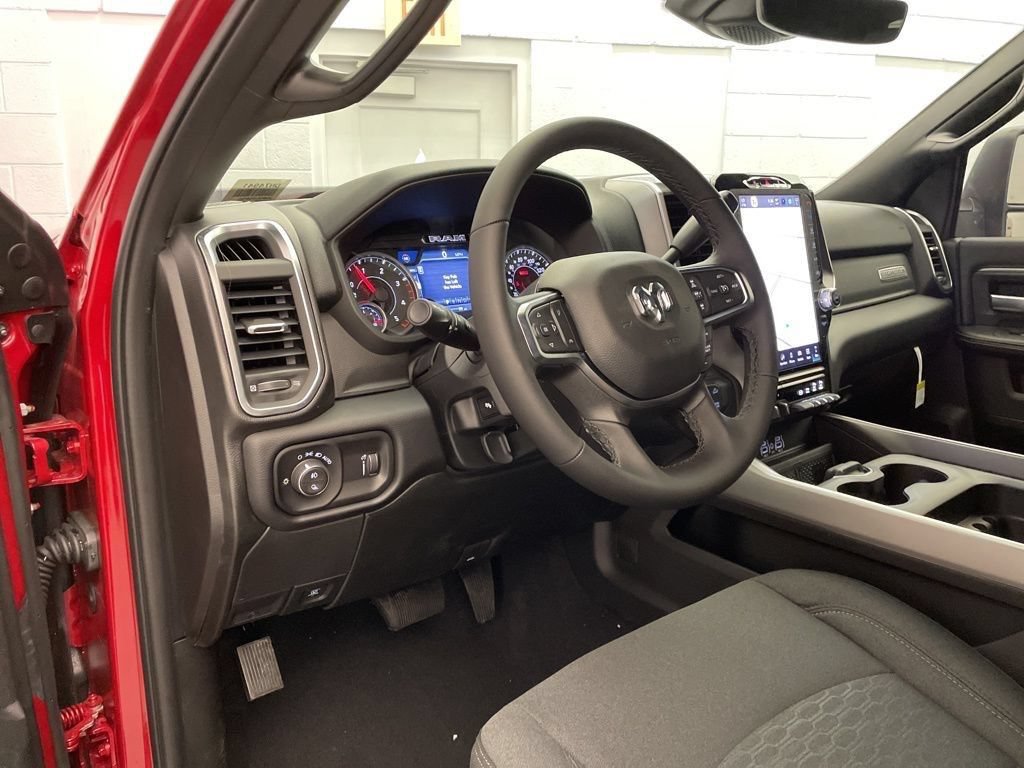 New 2026 RAM 2500 Big Horn AWD/4WD image 18