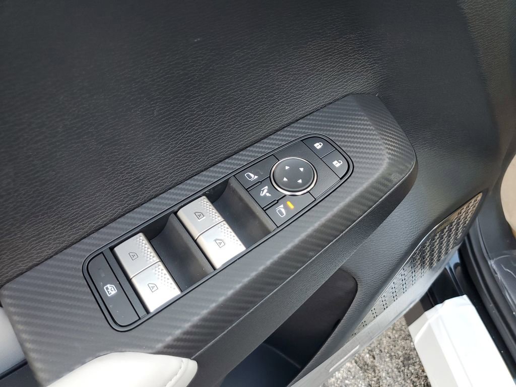 New 2026 Mitsubishi Outlander SE image 21