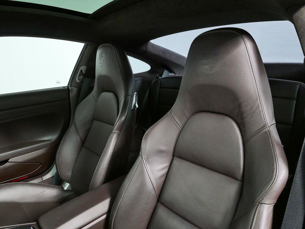 Certified 2015 Porsche 911 Turbo S AWD/4WD image 5