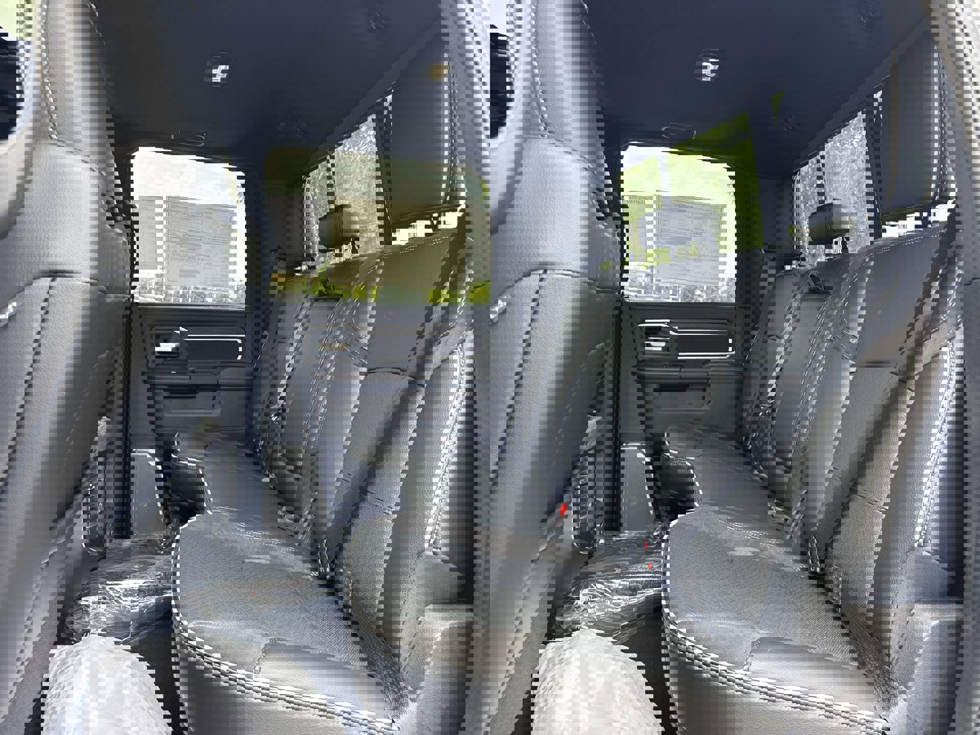 New 2025 RAM 2500 Laramie image 32