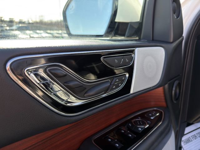Used 2024 Lincoln Navigator Reserve AWD/4WD image 23