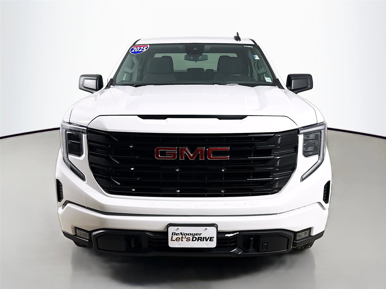 Certified 2025 GMC Sierra 1500 Elevation image 3